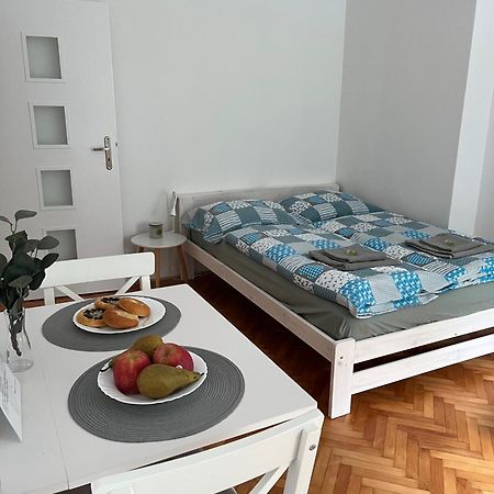 Apartman Pod Vyhlidkou Нове-Место-над-Метуйи Экстерьер фото